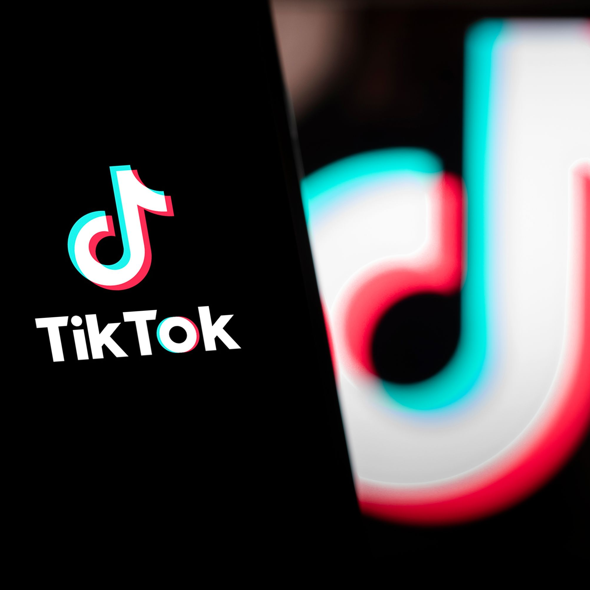 T i Kho n TikTok US UK FR CA Chu n Gi R Reg Tay 100 T p H a MMO